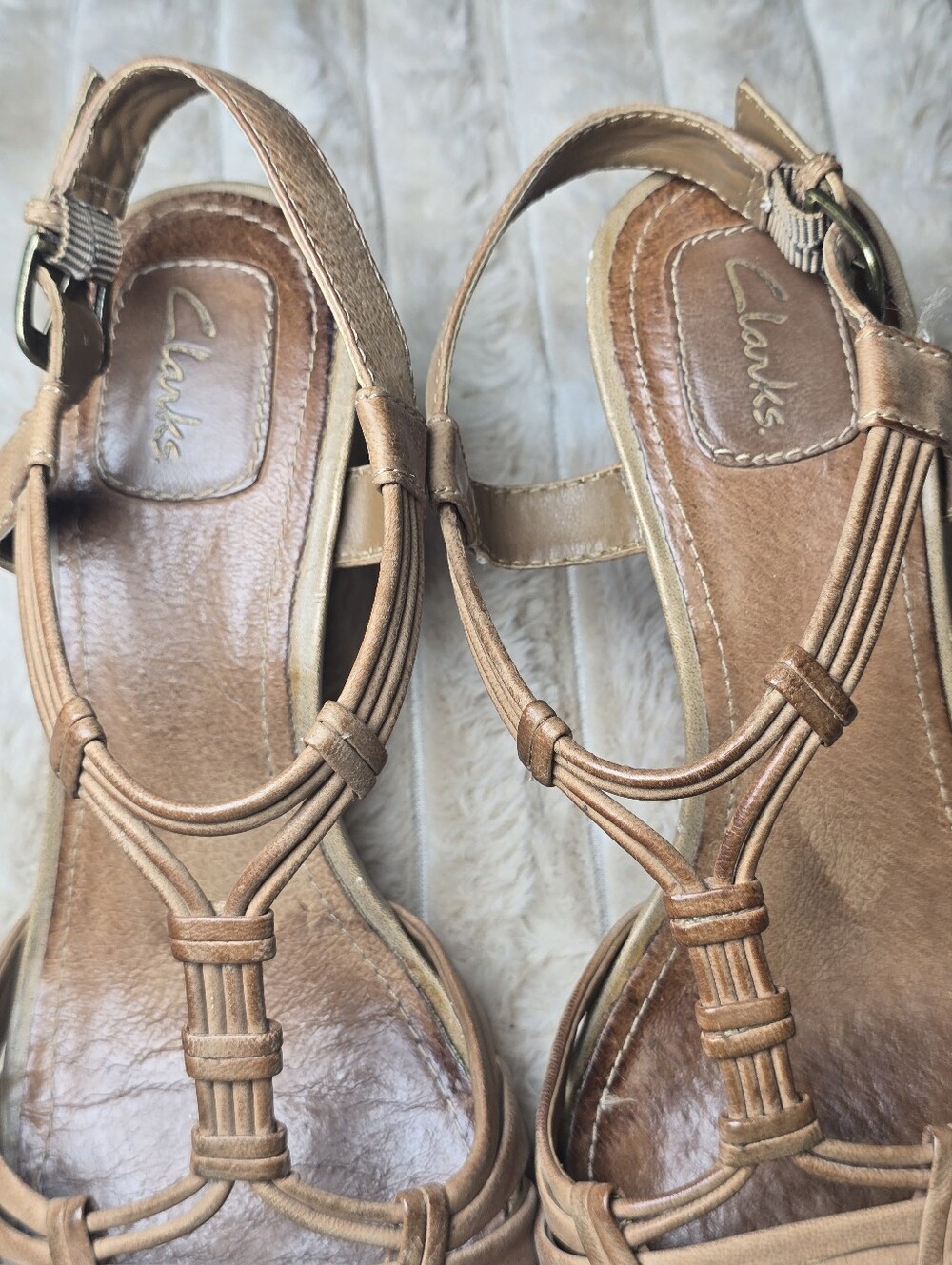 Vintage Clarks Premium Leather Cork Wedge Sandals Tan T-Strap Size 8 - Picture 3 of 12